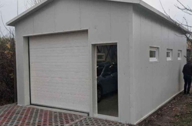 Vand garaje auto orice dimensiune dorita de client