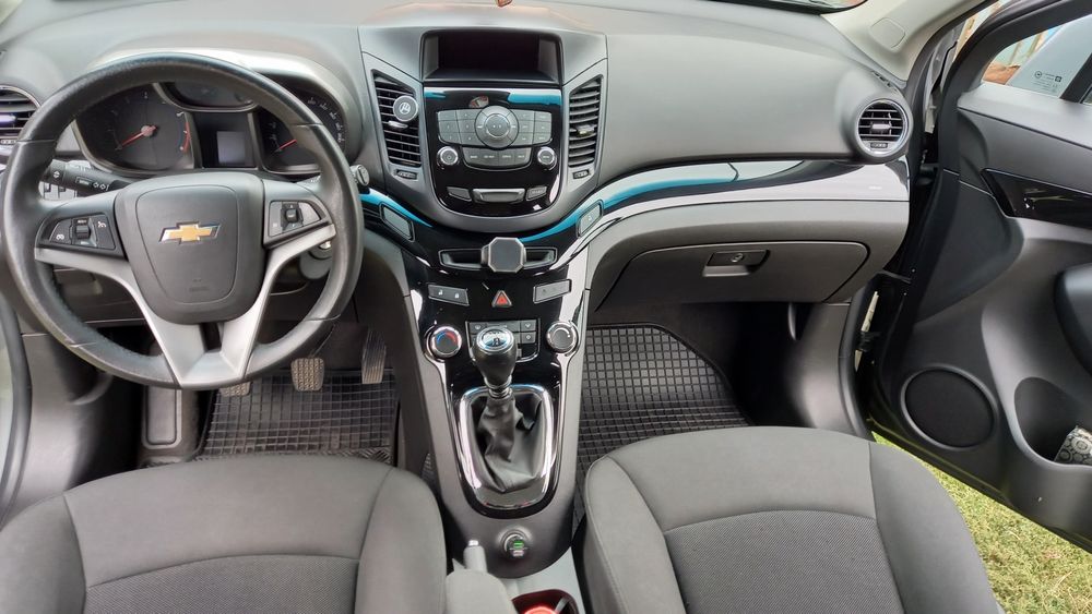 Proprietar Vând Chevrolet Orlando/ 7 Locuri/Benzină