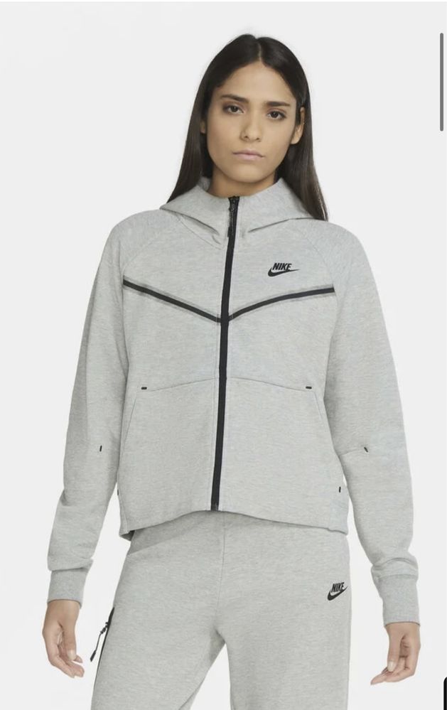 Nike tech fleece горнище размер S