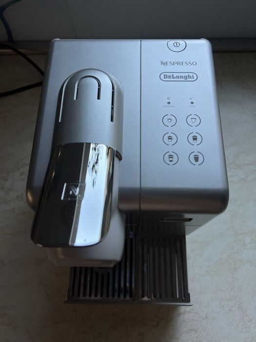 Aparat cafea DeLonghi Nespresso
