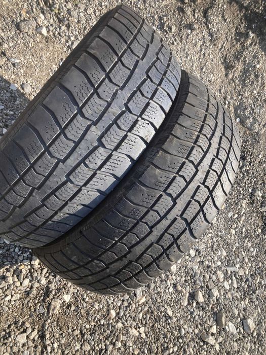 Всесезонни гуми 215 65 16 Cooper