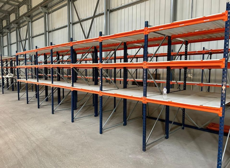 Rafturi metalice noi si sh