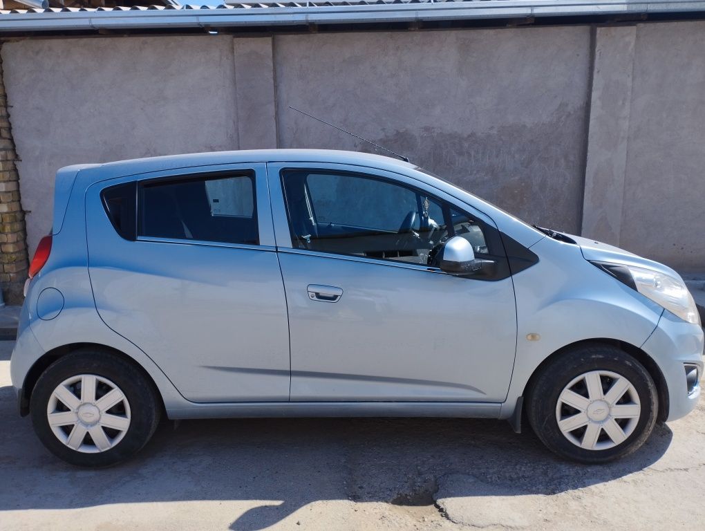 Chevrolet Spark AT