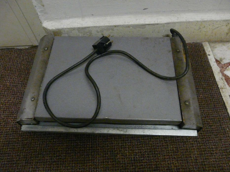 електрически скари