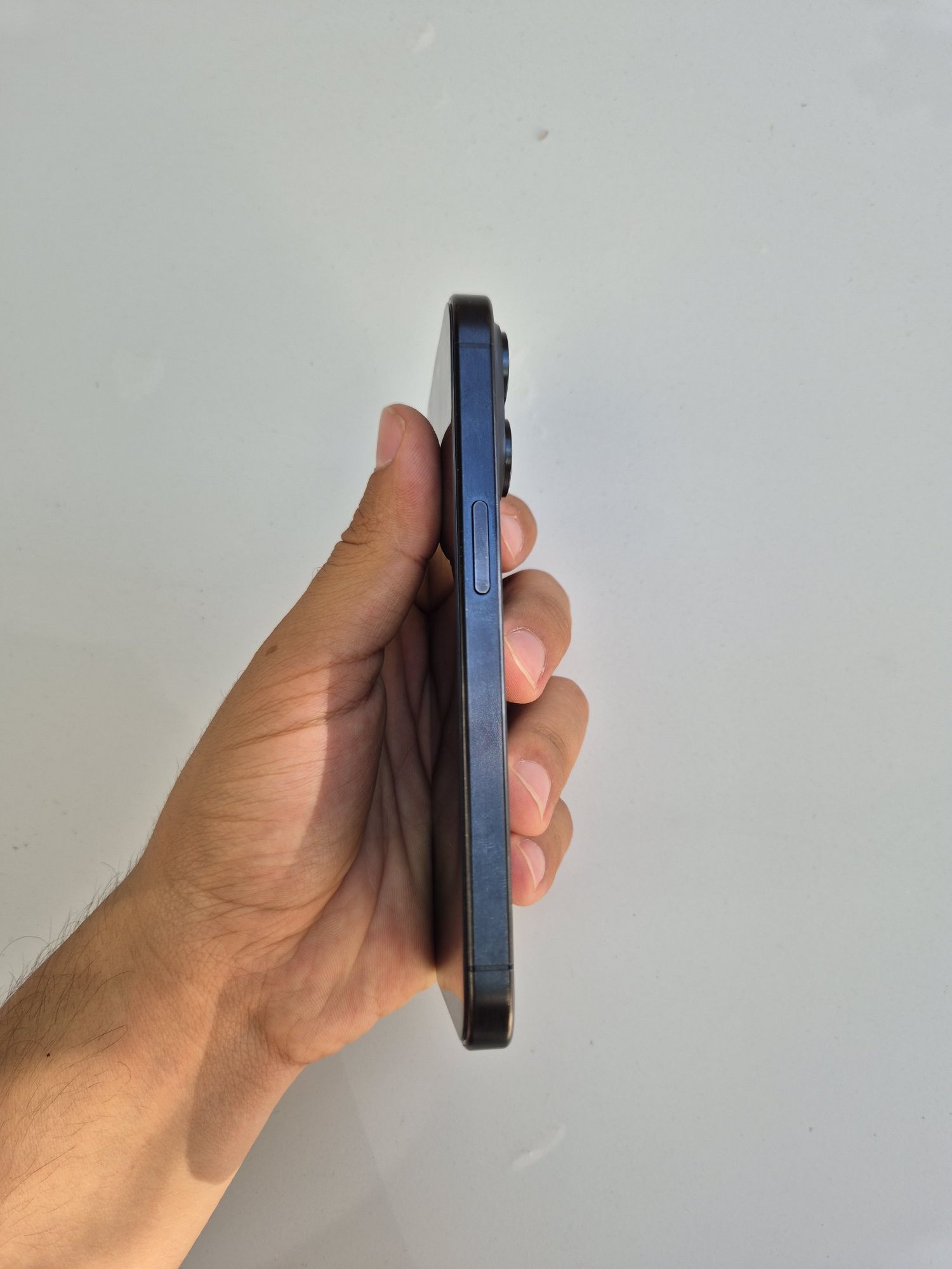 Iphone 15 pro sotiladi