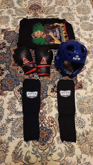 Карате комплект сотилади