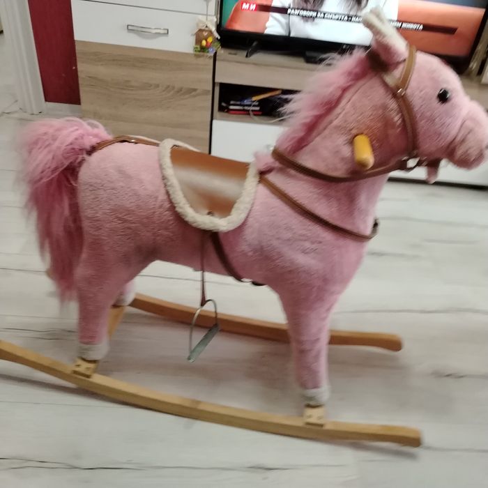 Конче, кон люлка