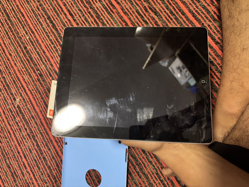 Ipad 16 gb sotiladi