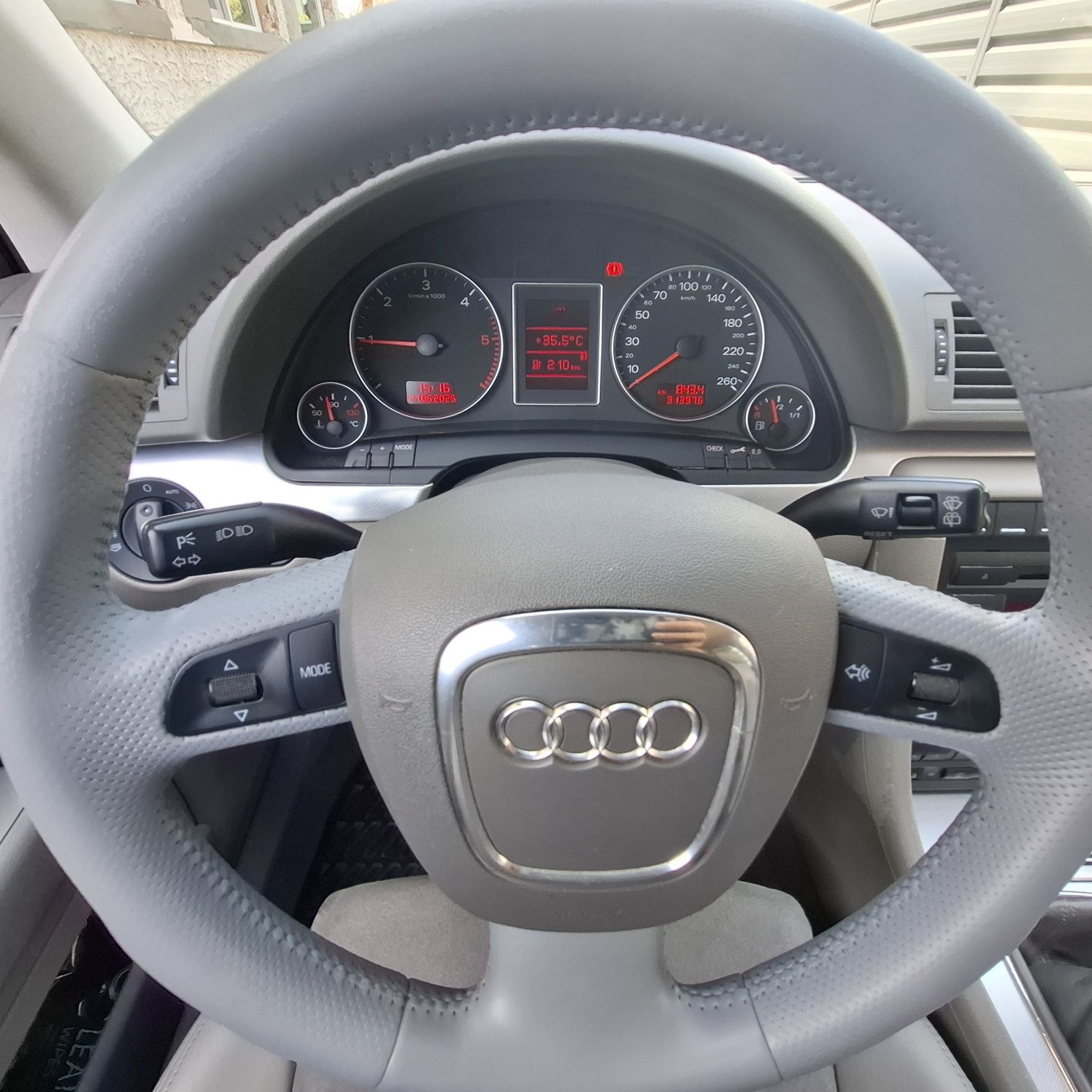Vand Audi A4 B7 Quattro