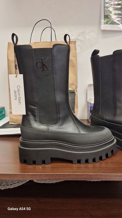 Дамски зимни боти