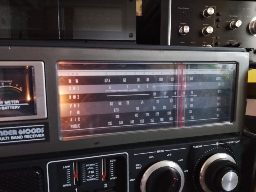 Radio Portabil Vintage Commoder 610 ODS Recuzita)Decor