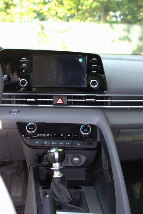 Hyundai Elantra 1.6 l 123 CP 6MT Highway
