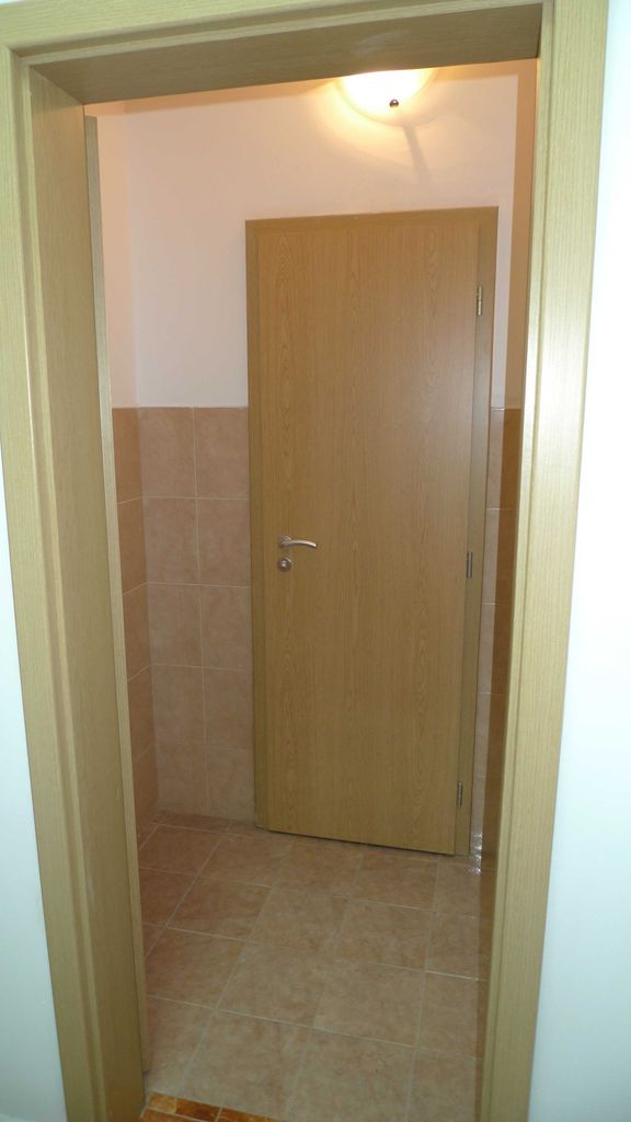 Дава се под наем Офис в София, Банишора - 15 кв.м за 250 € - Снимка #4