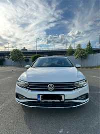 Volkswagen Passat alb 2020, berlina