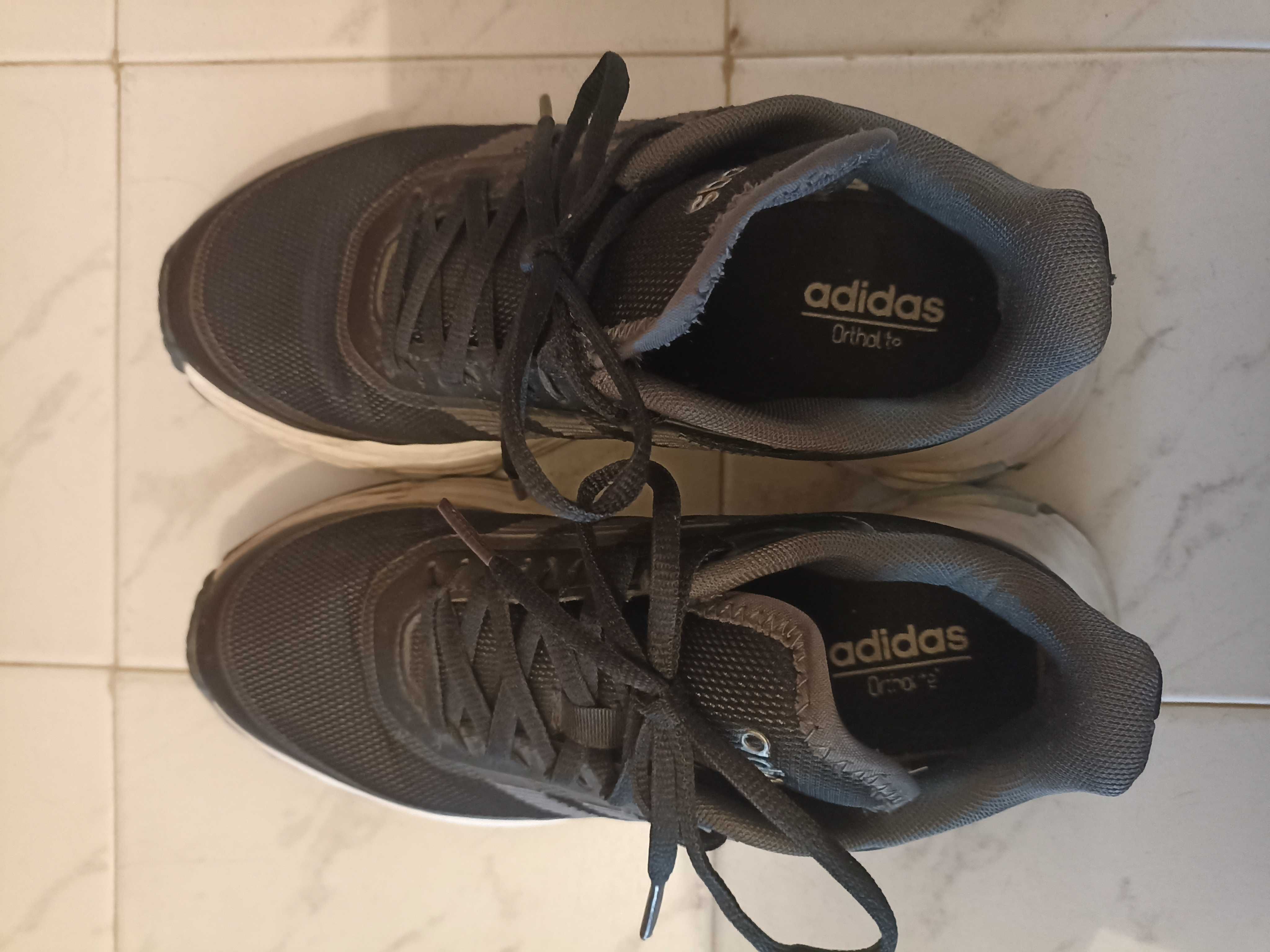 Adidas маратонки 36 2/3 черни