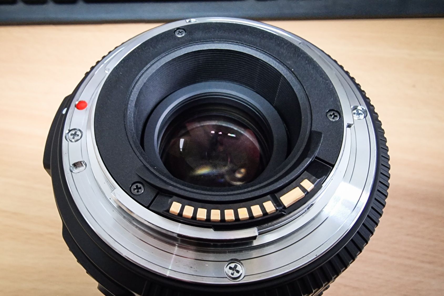 Sigma 8-16mm f/4.5-5.6 DC HSM pt Canon