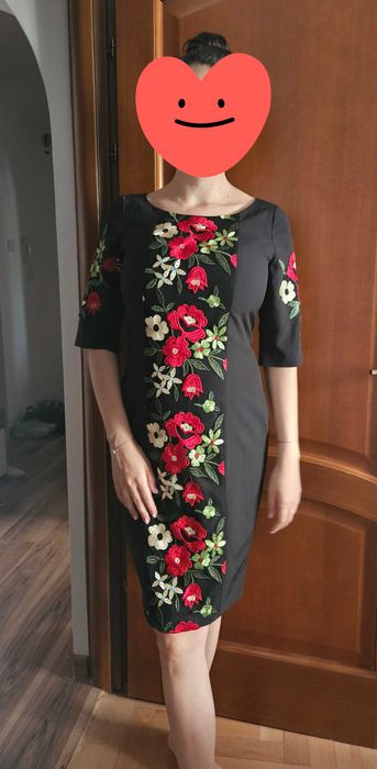 Rochie VIADA 42,brand Românesc,calitate exceptională,broderie si flori