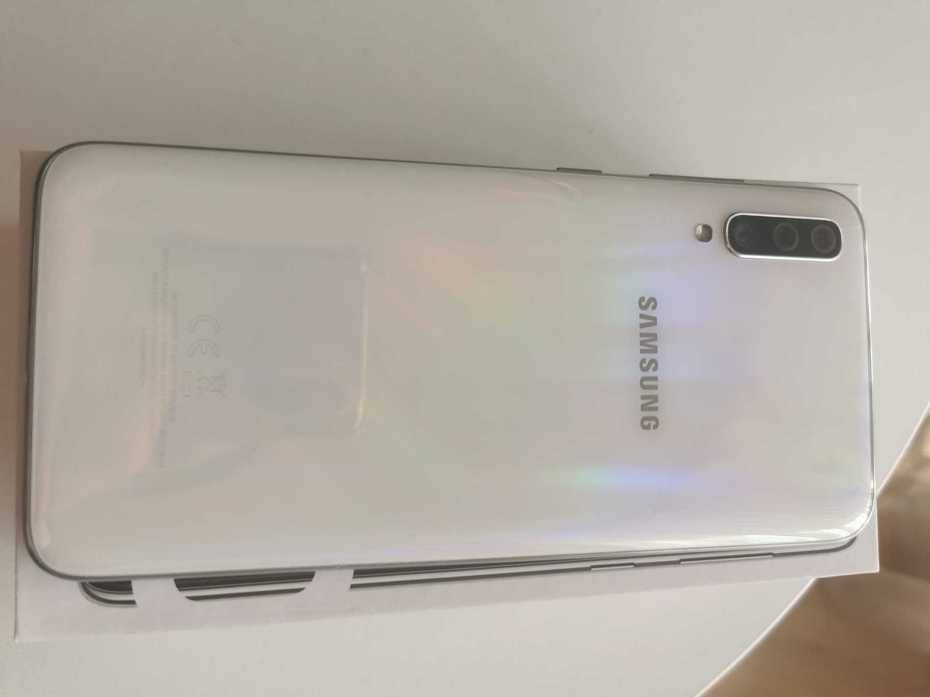 Telefon Samsung Galaxy A70, 128 Gb, Alb Perlat