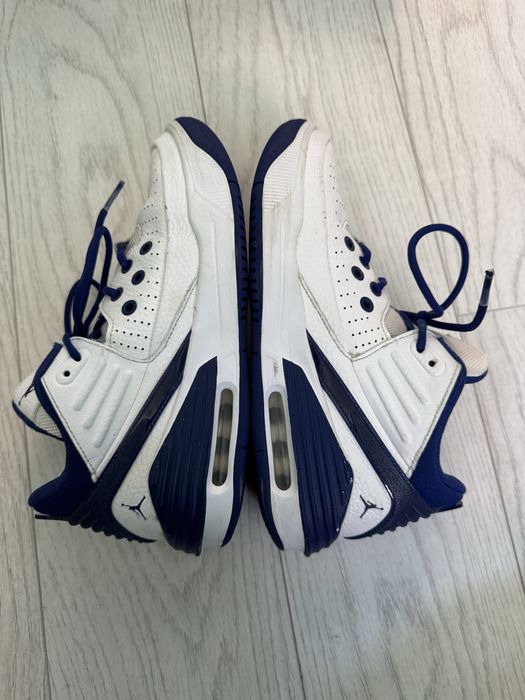 Моратонки jordan max aura 5 39 номер