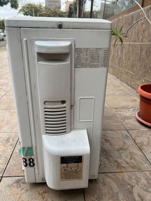 Продавам работещ климатик Osaka 1200w
