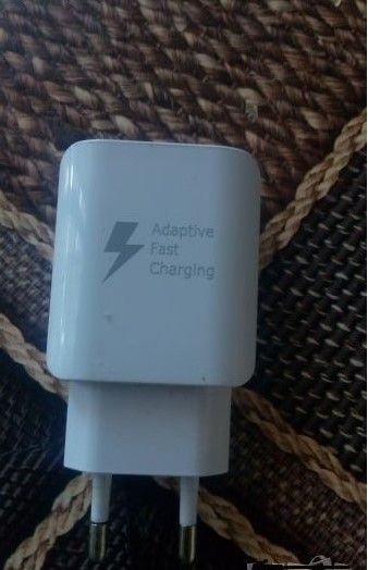 Quick charger - бързо зарядно и друго