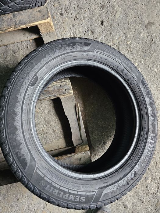 2 anvelope iarna 225 55 17C Semperit 2023