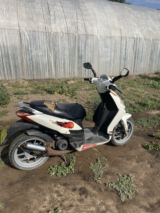 Scuter Aprilia Sport City 49cc 2009