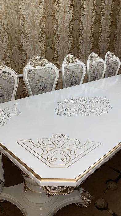 Продам стол+12стульев