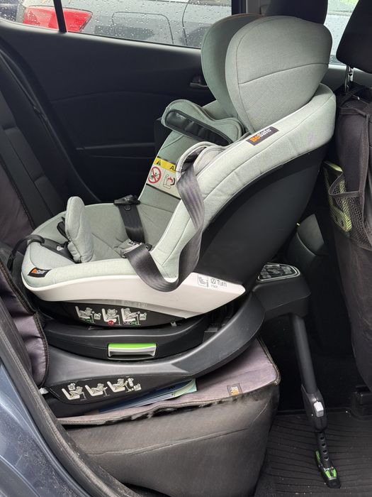 Scaun auto BeSafe iZi Turn i-Size
