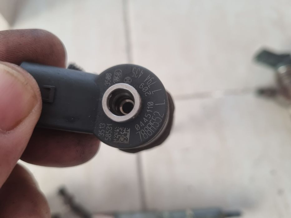 Injectoare bmw 163 cp  seria 1  seria3