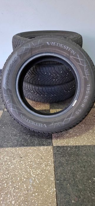 4бр. 195/65/15 Vredestein 6.8mm грайфер, дот 20г. Безплатен монтаж