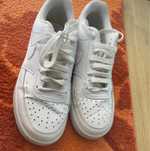 Adidasi nike dama