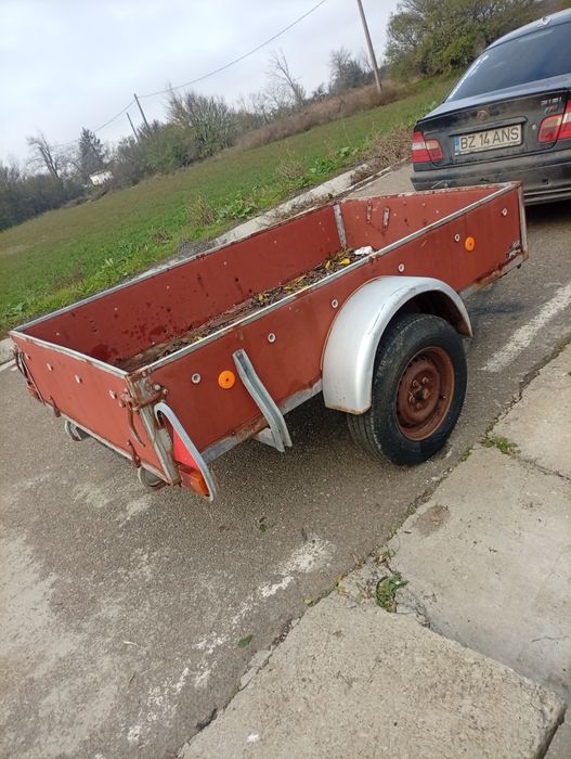 Vând remorca 1200kg