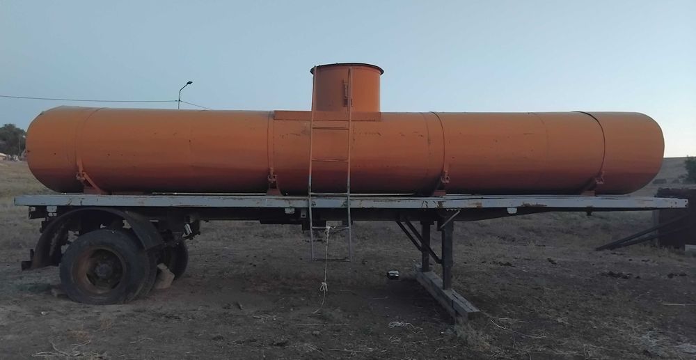 Продам цистерну для воды с прицепом