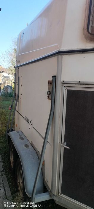 Фургон за 2 коня