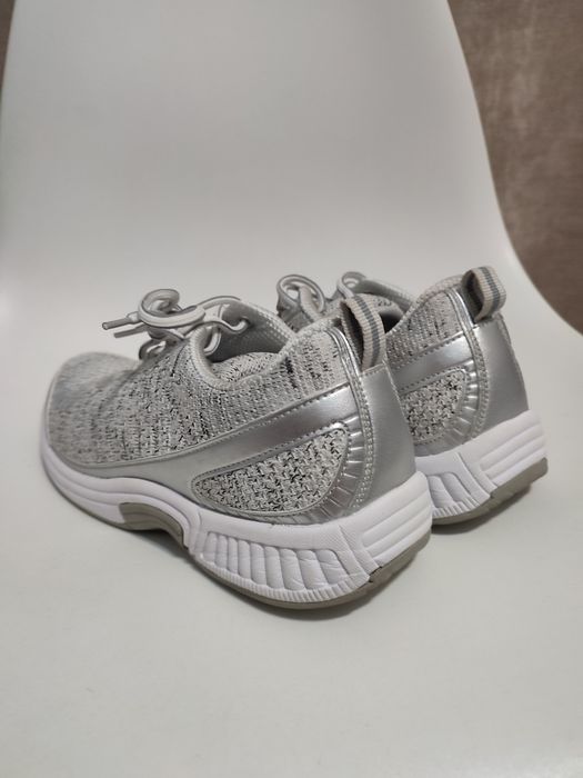 Adidași femei ortopedici