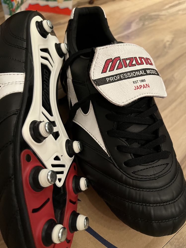 Бутонки MizunoProfessional model MORELIA