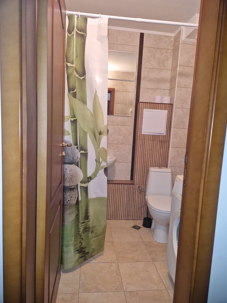 Дава се под наем Едностаен апартамент в Бургас, Зорница - 28 кв.м за 357 € - Снимка #4