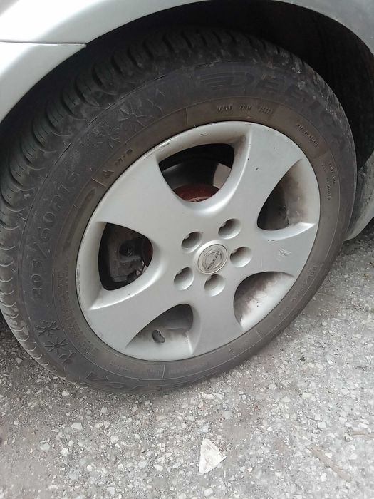 Гуми Debica 205/65 R16 с алуминиеви джанти дот 022024 с гаранция