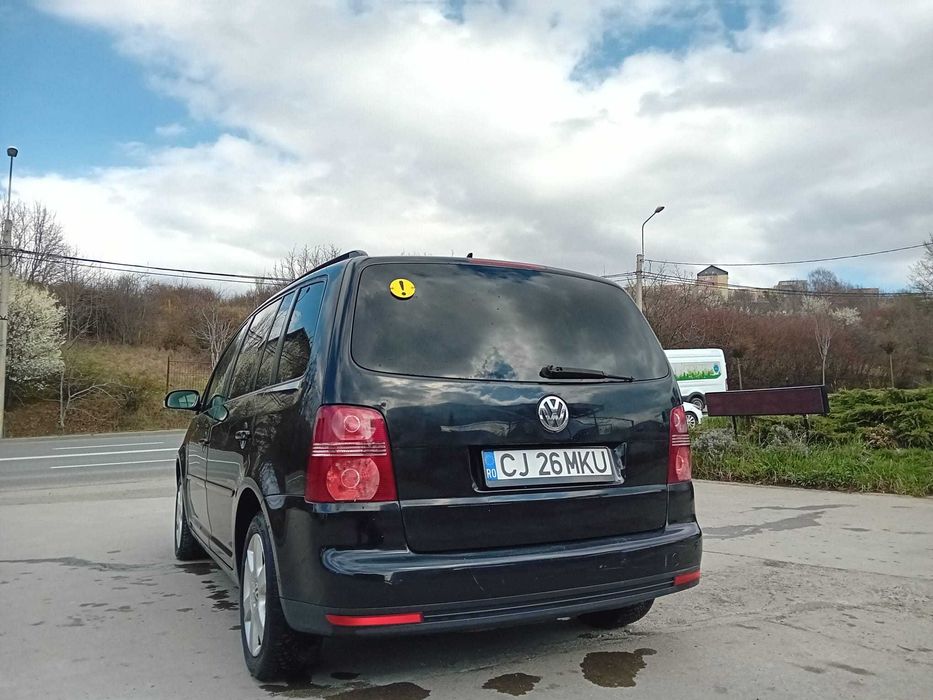 Vand touran 1.9  7 locuri model united
