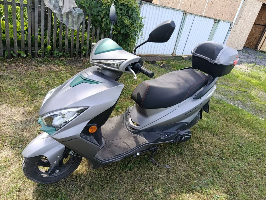 Продам скутер 125см3