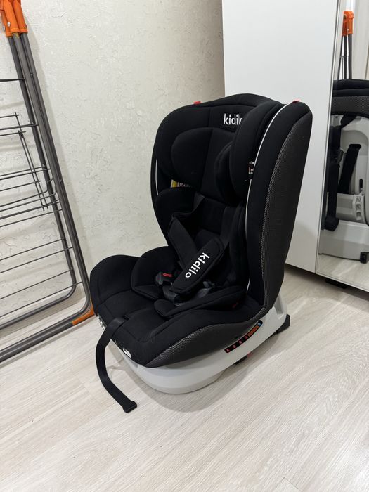 Автокресло для детей продается