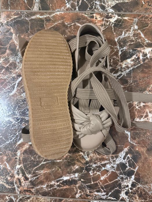 Vând pantofi Puma purtați o singură dată + teniși noi