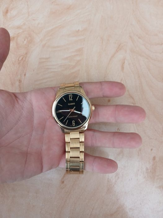 Vand ceas casio gold