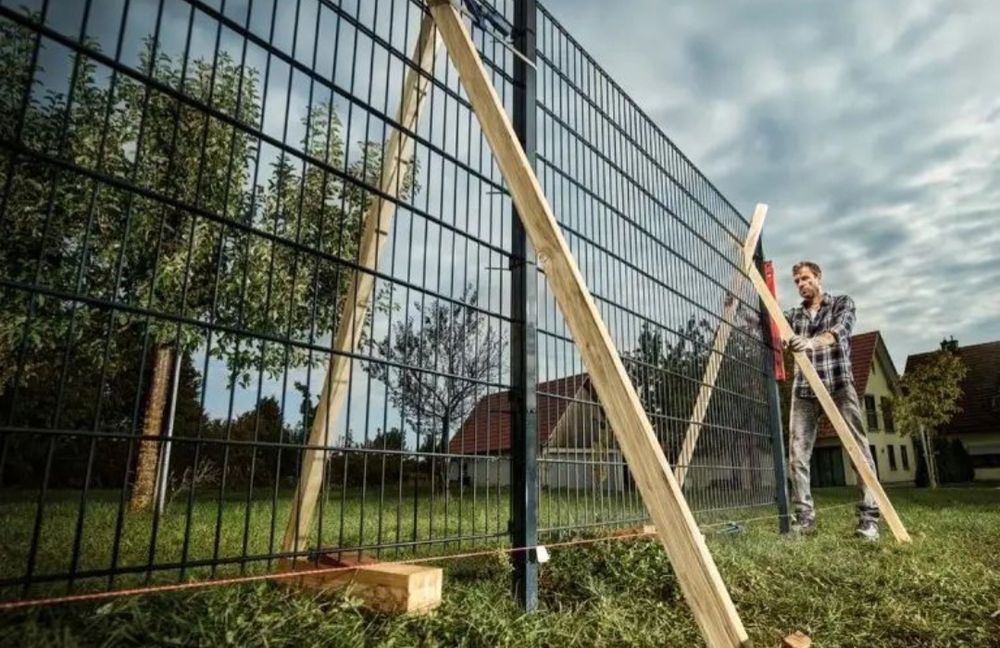 Împrejmuiri terenuri Menționez ca ne deplasam ori unde în România