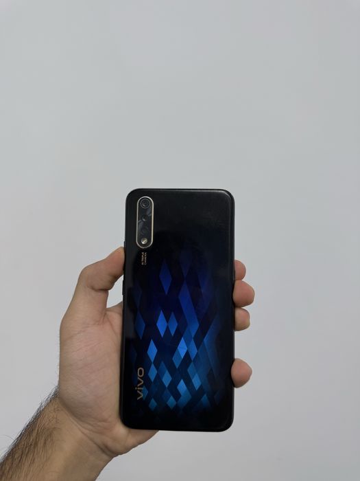 Продам смартфоны