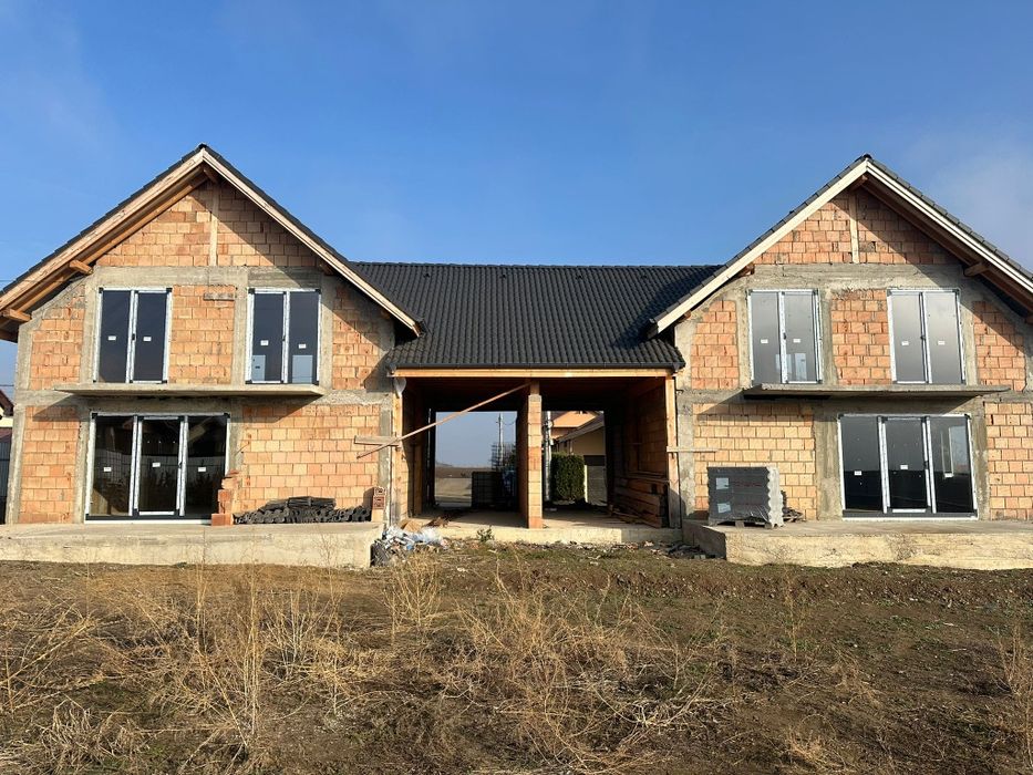 Casa duplex finisat