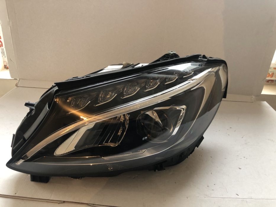 Ляв фар Мерцедес c класа w205