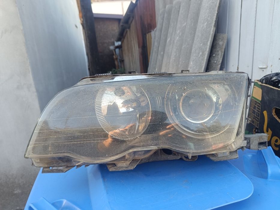 Far stânga BMW E46 face lift 2003 xenon