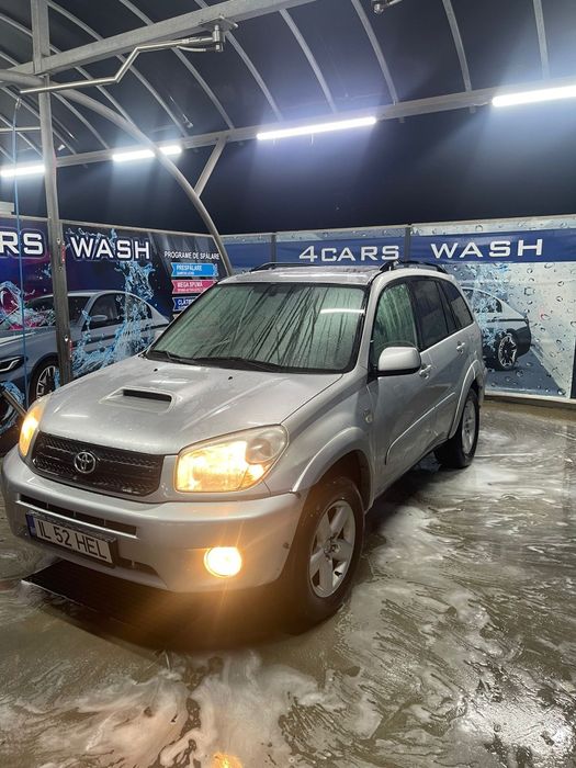 Vand toyota rav4 2005 2.0d 4x4 turbină noua, injectoare recondiționate